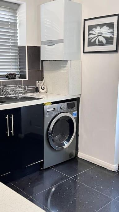 Cheerful 3 Bedroom Townhouse With Free Parking. Billericay Zewnętrze zdjęcie